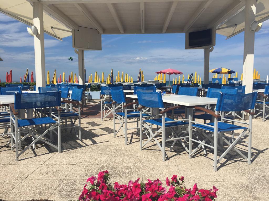 Hotel Marina Fano Exteriör bild